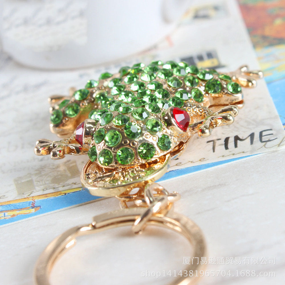 Sparkling Charm: Frog Coin Key Ring with Crystal Diamond Inlay ($\mathbf{5\text{cm} \times 4.3\text{cm}}$).