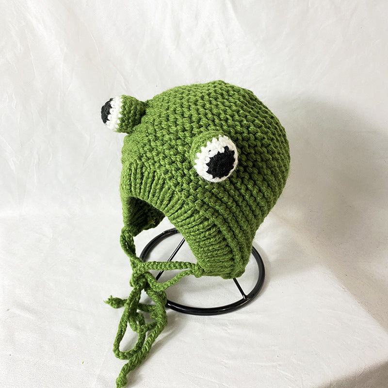 Cozy Protection: Cute Frog Big Eyes Knitted Wool Hat with Earflaps (Adjustable, $\mathbf{53-59\text{cm}}$).