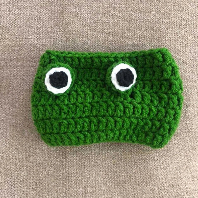 Photo-Ready Fun: Knitted Wool Cartoon Frog Pullover Pet Hat (General Purpose).