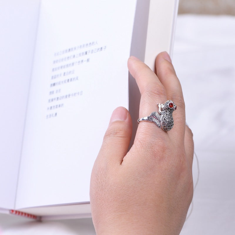 Wealth & Whimsy: Golden Deer King Retro $\mathbf{S925}$ Silver Golden Toad/Frog Inlay Ring.