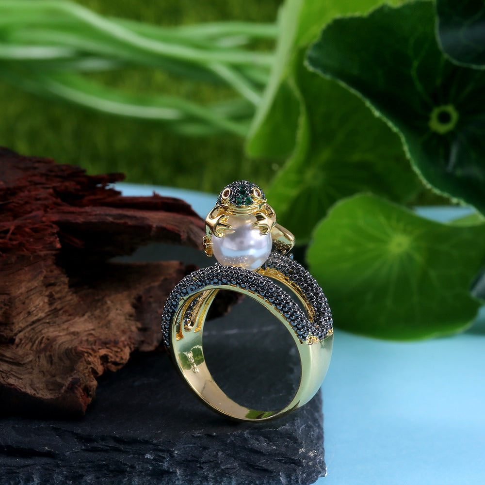 Luxury Whimsy: $\mathbf{18\text{k}}$ Gold Plated Frog/Golden Toad Play Beads Unisex Ring.