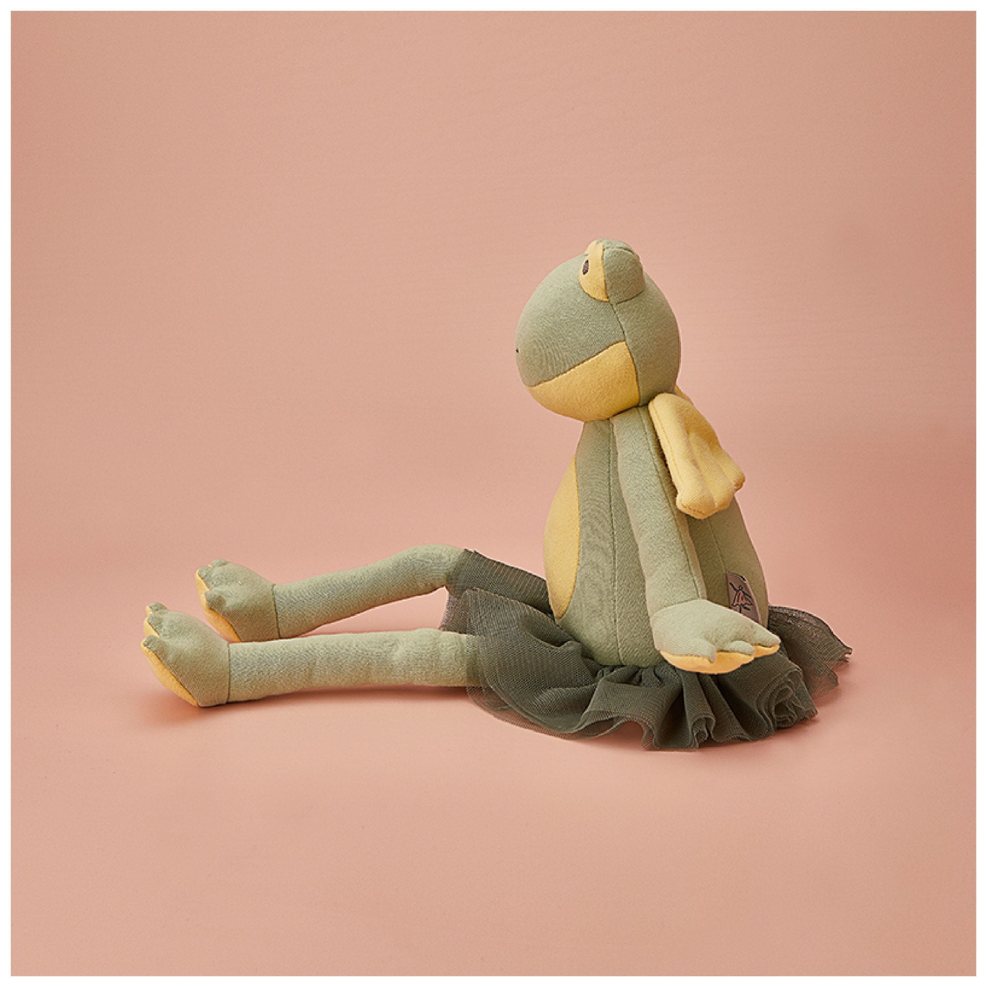 Delightful Comfort: $\mathbf{40\text{cm}}$ Green Frog Toy with Gauze Skirt (Baby Comforter, $\mathbf{4-6}$ Years).