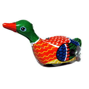 Retro Revival: Nostalgic Tin Clockwork Swimming Duck Toy ($\mathbf{10\text{cm}}$).