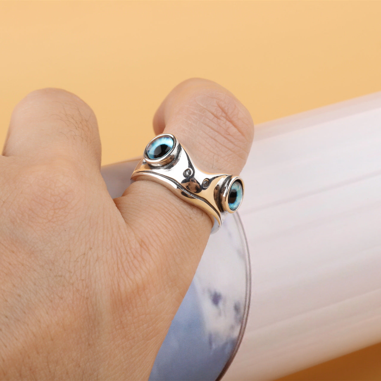 Vintage Whimsy: $\mathbf{925}$ Sterling Silver Cute Live Mouth Frog Adjustable Ring.