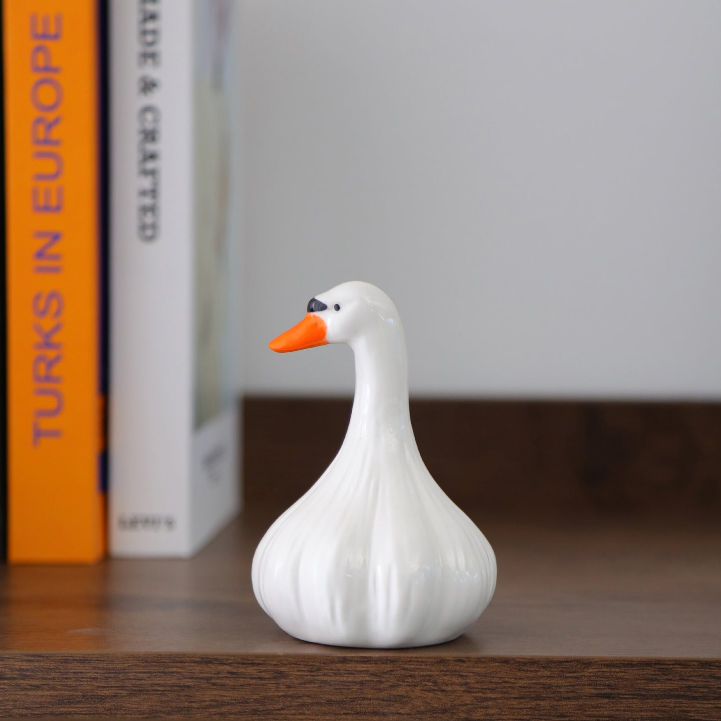 Creative Ceramic Duck Ornament – Healing Desktop Décor Figurine