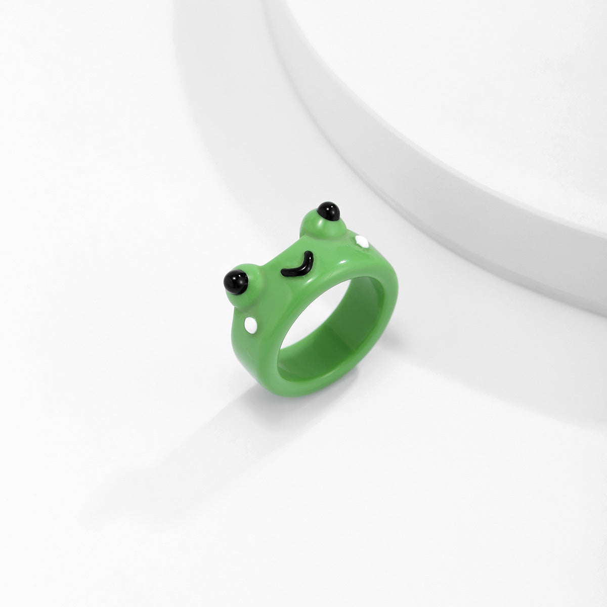 Macaron Pop: Simple Three-dimensional Frog Animal Resin Ring (Colorful Women's Style).