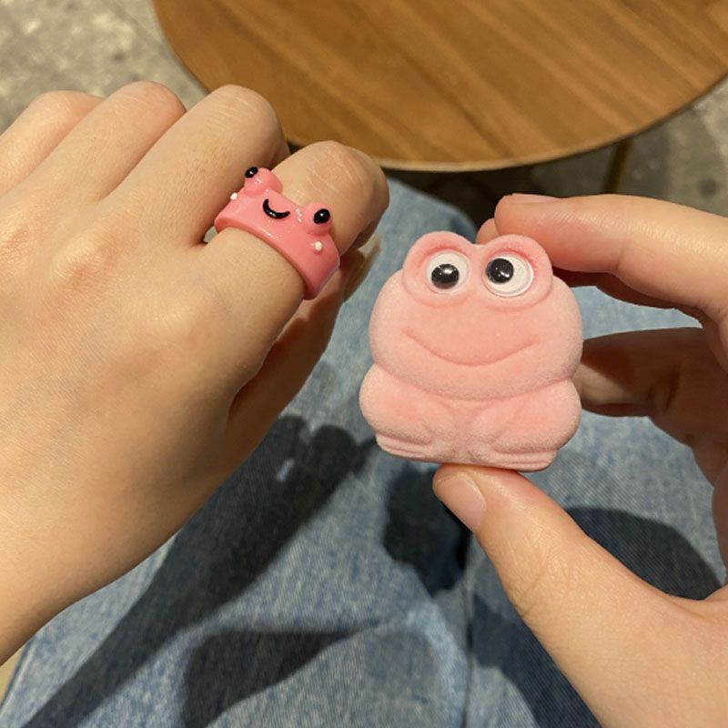 Unconventional Charm: Cute Simple Lonely Frog Ring (Minimalist Style).
