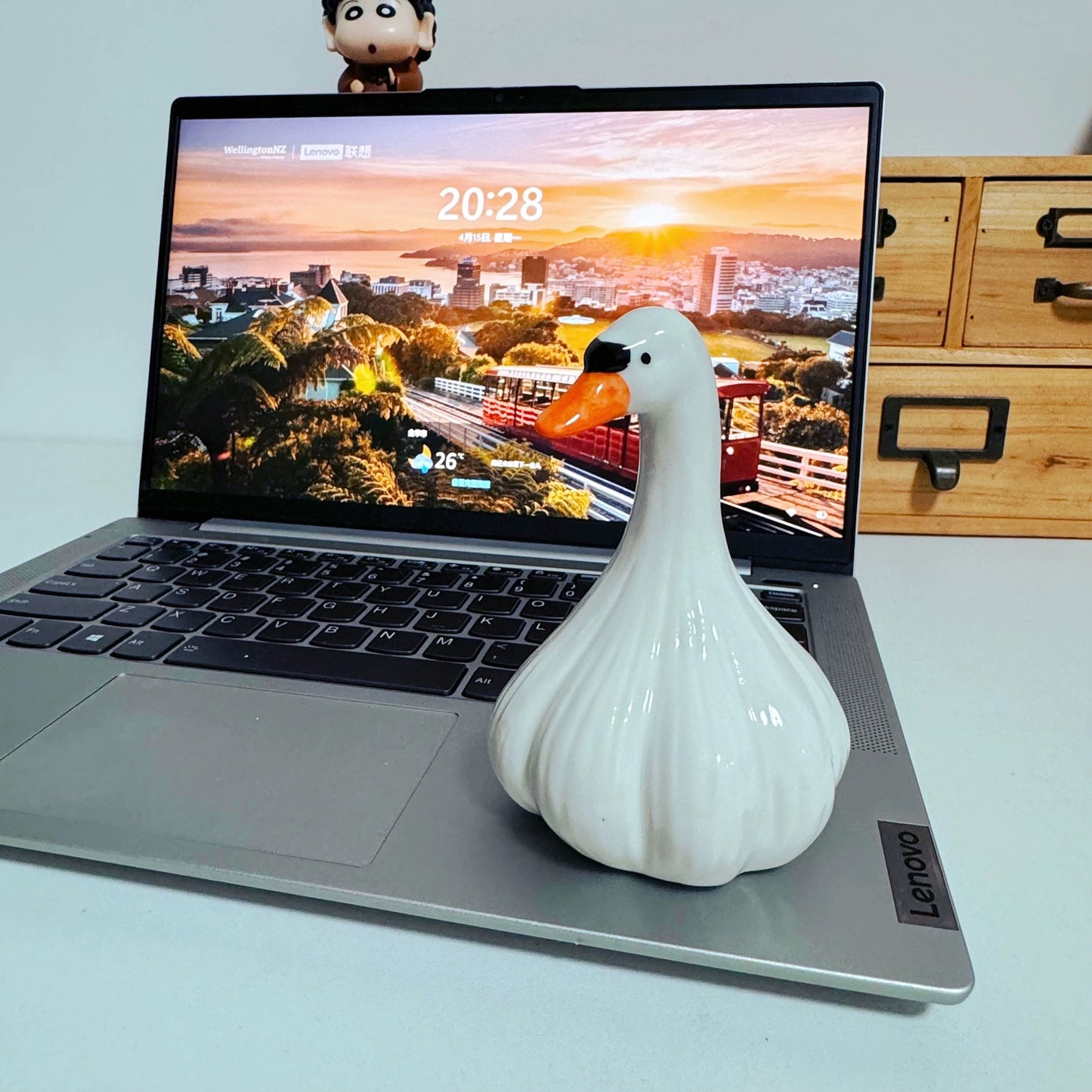 Creative Ceramic Duck Ornament – Healing Desktop Décor Figurine