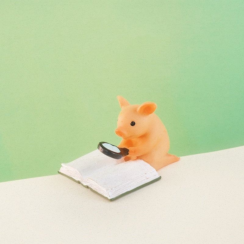 Bathroom Buddy Fun: Resin Toilet Pig & Frog Figurines for Car or Home Decor.