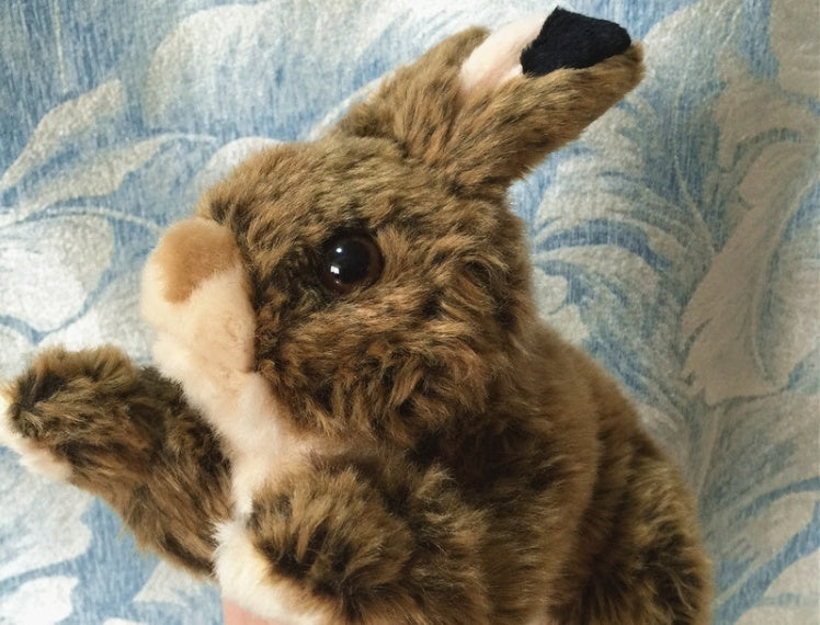 Pocket-Sized Comfort: Cute Bunny Hare Plush Doll ($\mathbf{24\times 15\text{cm}}$).