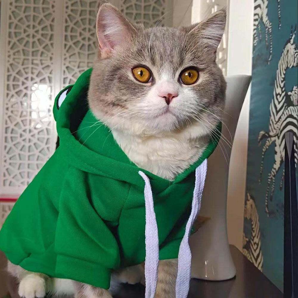Hilarious Halloween: Soft Warm Frog Cosplay Pet Hoodie for Small Dogs and Cats.