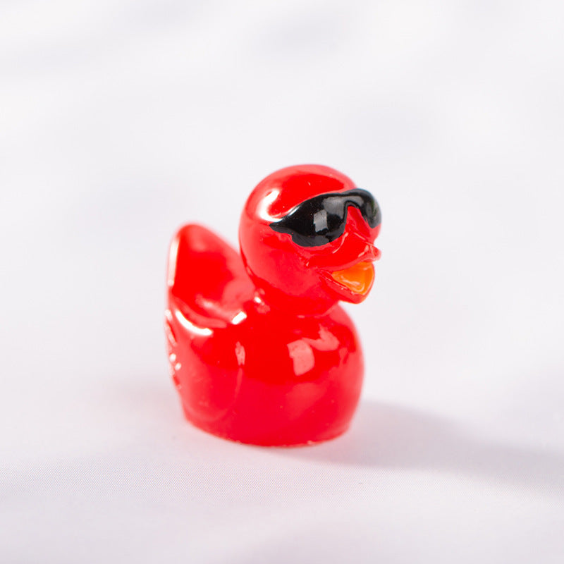 Micro-World Charm: Cute Mini Colorful Little Duck Resin Ornaments for Moss Landscapes.