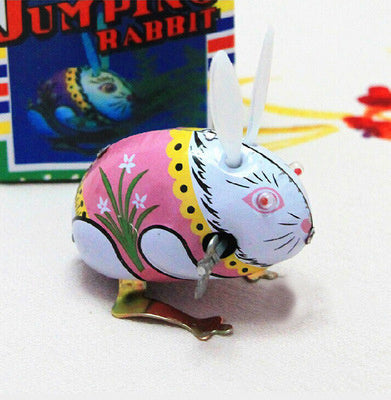 Nostalgic Fun: Children's Wind-up Tin Metal Leap Frog Toy and Collectibles ($\mathbf{7-14}$ Years).