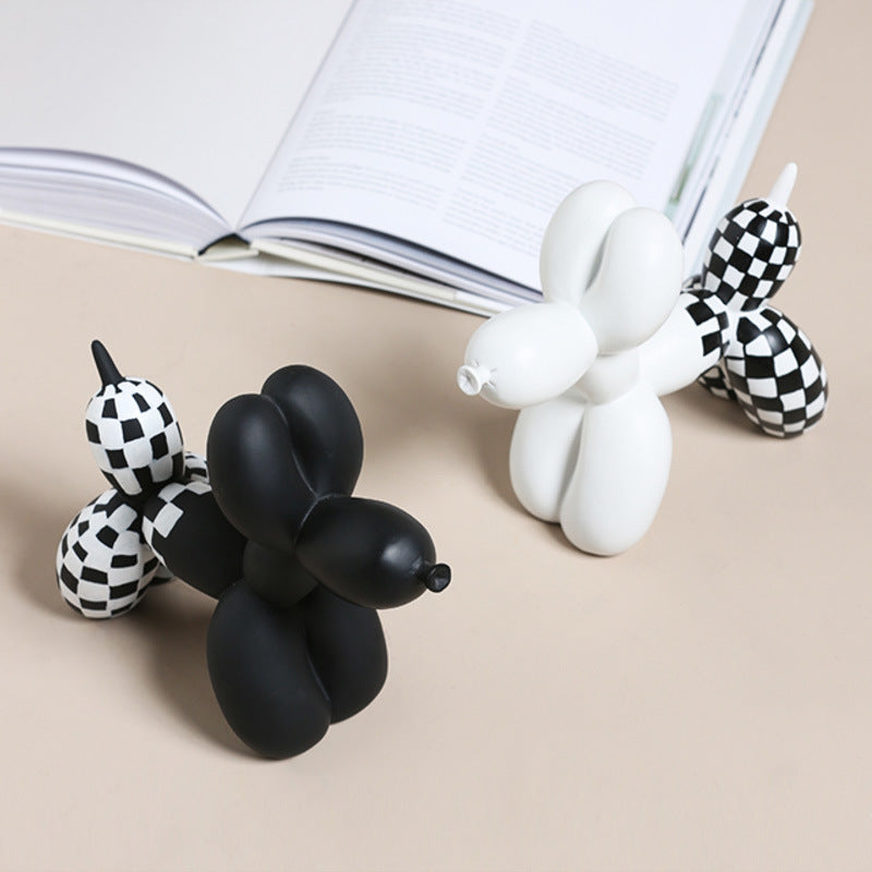 Modern Balloon Dog Desktop Ornament, 3D Resin Sculpture (Black / White)
