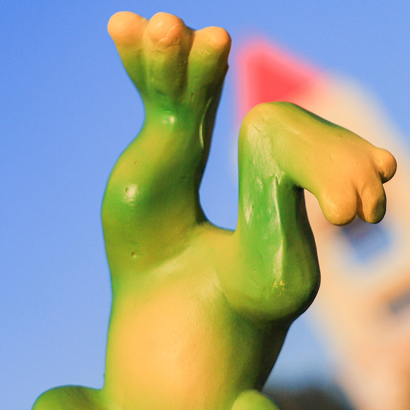 Charming Decor: Cute Cartoon Frog Animal Resin Hanging Ornaments (Pastoral Style).