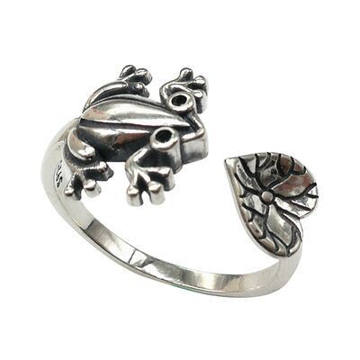 Adjustable Retro: Compact Lotus Leaf Frog Metal Ring (Silver, Electroplated).