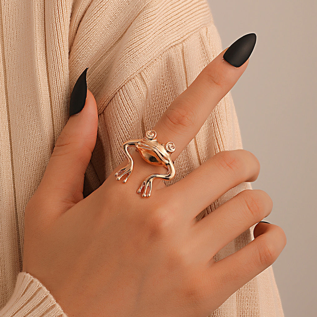 Edgy Accent: Distressed Frog Alloy Index Finger Ring (Electroplated Finish).