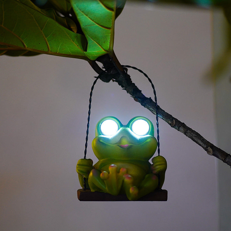 Garden Charm: Cute Swing Frog Resin Outdoor Hanging Pendant Ornament.