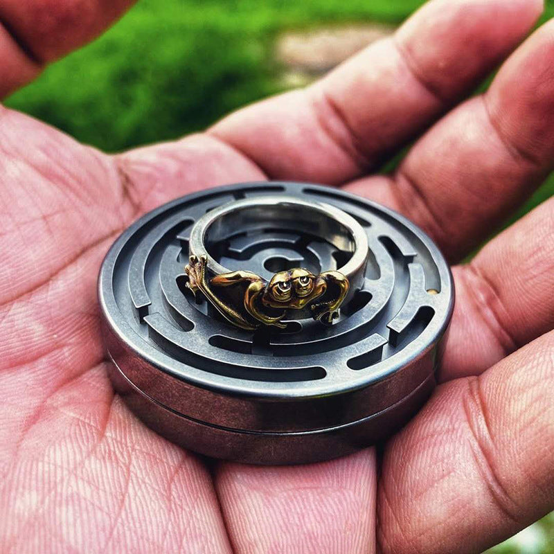 Timeless Love: Tanabata Frog Prince Simple Retro Hand-carved Couple Style Adjustable Ring.