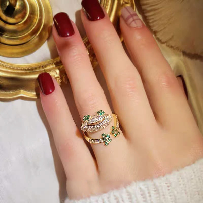 Adjustable Whimsy: Fashion Personality Playful Frog Ring (Japanese/Korean Style).