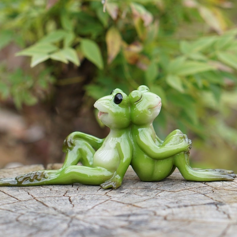Pastoral Whimsy: Creative Cute Sunflower Frog Resin Ornaments (Many Poses).