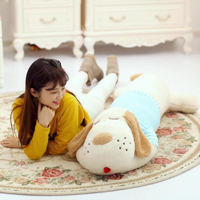 Giant Friend: Dog Short Plush Toy ($\mathbf{1.3}$–$\mathbf{1.5\text{m}}$ Height, Soft PP Cotton).