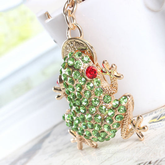 Sparkling Charm: Frog Coin Key Ring with Crystal Diamond Inlay ($\mathbf{5\text{cm} \times 4.3\text{cm}}$).
