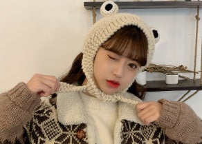 Sweet & Warm: Women's Big Eyes Cartoon Frog Knitted Hat for Shopping and Travel.