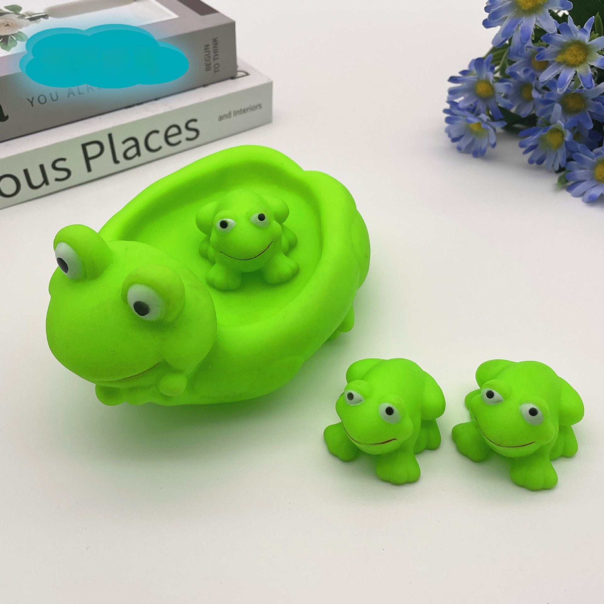 Bath Time Fun: Cartoon Vinyl Mother Frog Net Pocket Squeezing Toy Set ($\mathbf{0-3}$ Years).