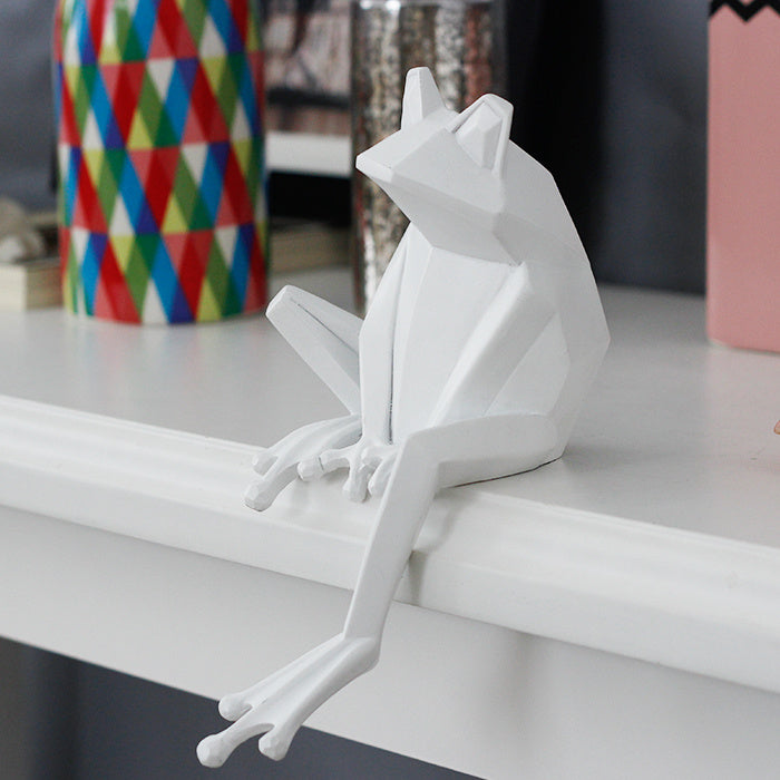 Nordic Origami Resin Frog Ornament – Modern Polyhedron Animal Home Décor