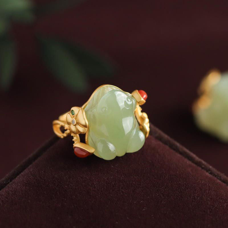 Elegant Original: Adjustable Natural Blue and White Jade Frog Women's Ring.