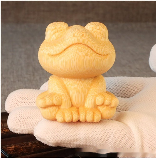 Smiling Frog Solid Bamboo Carving Ornament – Cute Cartoon Wooden Craft Décor
