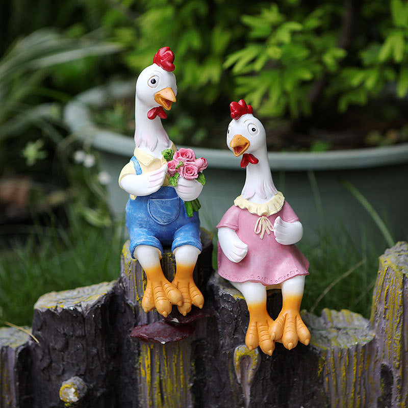 Pastoral Charm: Outdoor Garden Resin Chicken Ornaments (Reading Couples & Roses).