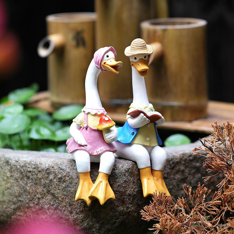 Pastoral Charm: Outdoor Garden Resin Chicken Ornaments (Reading Couples & Roses).