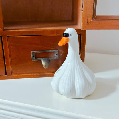 Creative Ceramic Duck Ornament – Healing Desktop Décor Figurine