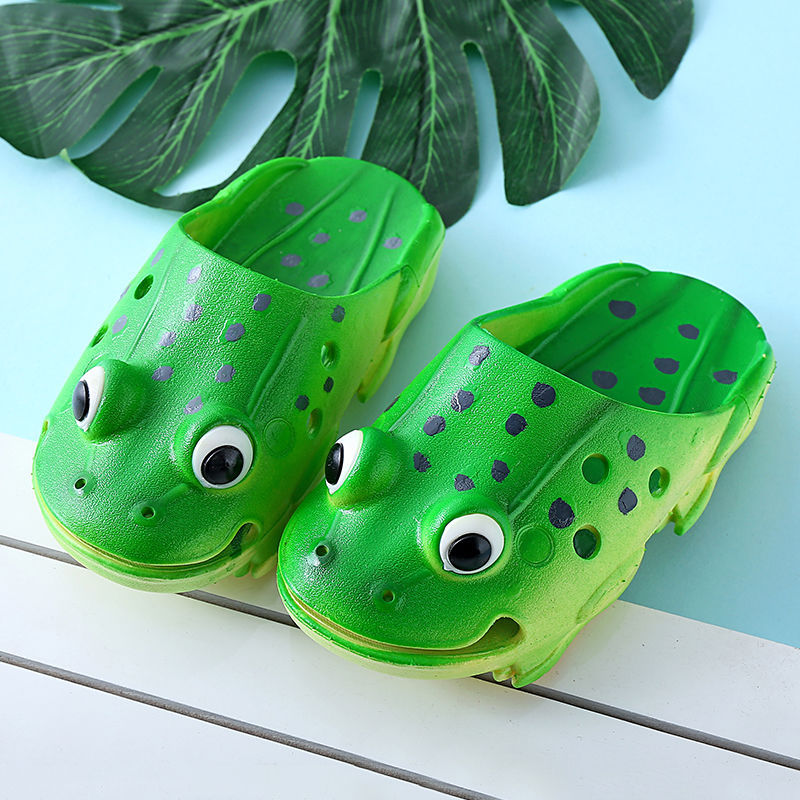 Summer Comfort: Non-slip Baotou Cartoon Frog Slippers for Girls (EVA, Flat Heel).