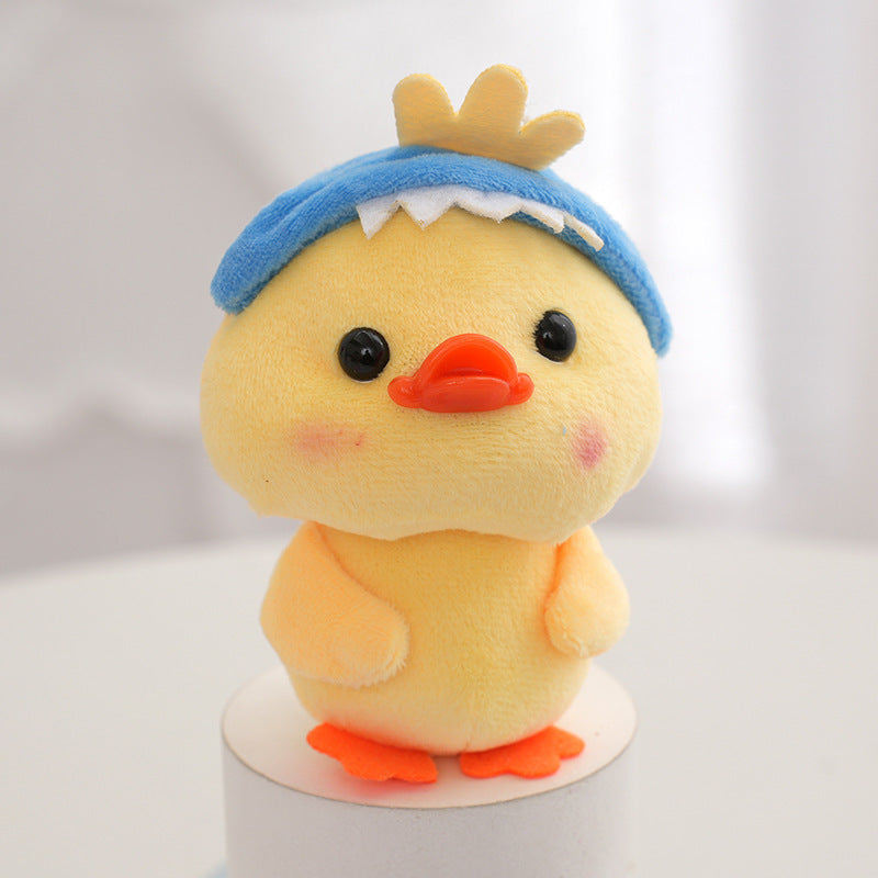 Small Duck Doll Charm – Cute Mini Plush Bag Pendant for Girls’ Schoolbags (12 cm)
