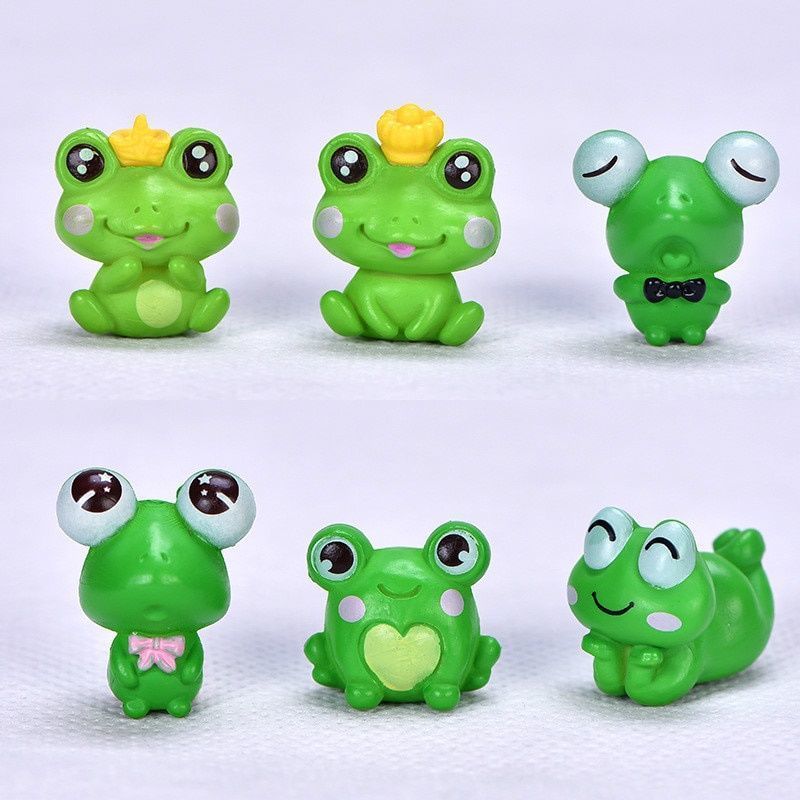Simple Chic: Cute Little Frog Animal Modeling Resin Ornament.