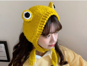 Sweet & Warm: Women's Big Eyes Cartoon Frog Knitted Hat for Shopping and Travel.