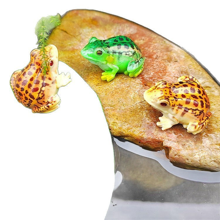 Miniature Charm: Creative Simulation Frog and Mother Turtle Micro Landscape Ornament.