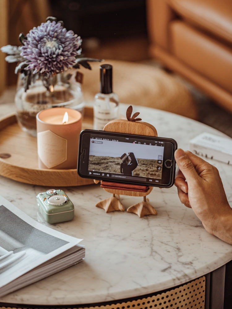Quirky Perch: Big Face Duck Creative Wooden Mobile Phone Stand (Beech or Walnut).