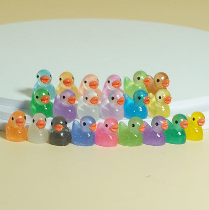 Stereo Luminous Transparent Resin Duck Ornaments – DIY Glow-in-the-Dark Decorative Set