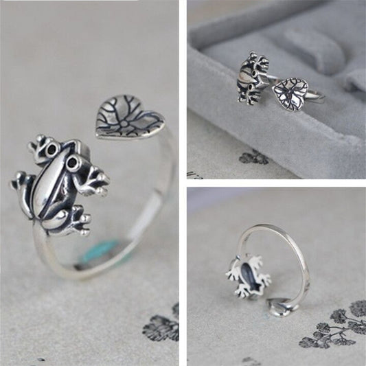 Adjustable Retro: Compact Lotus Leaf Frog Metal Ring (Silver, Electroplated).