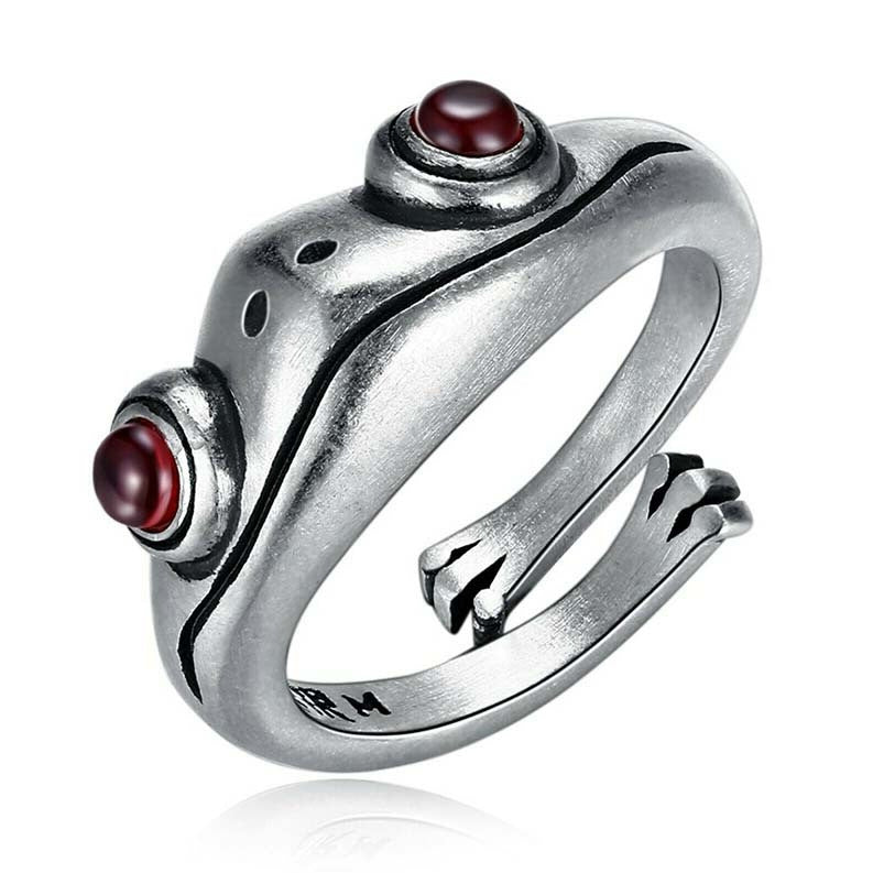 Striking Vintage: Adjustable Retro Creative Garnet Frog Ring (Unisex).