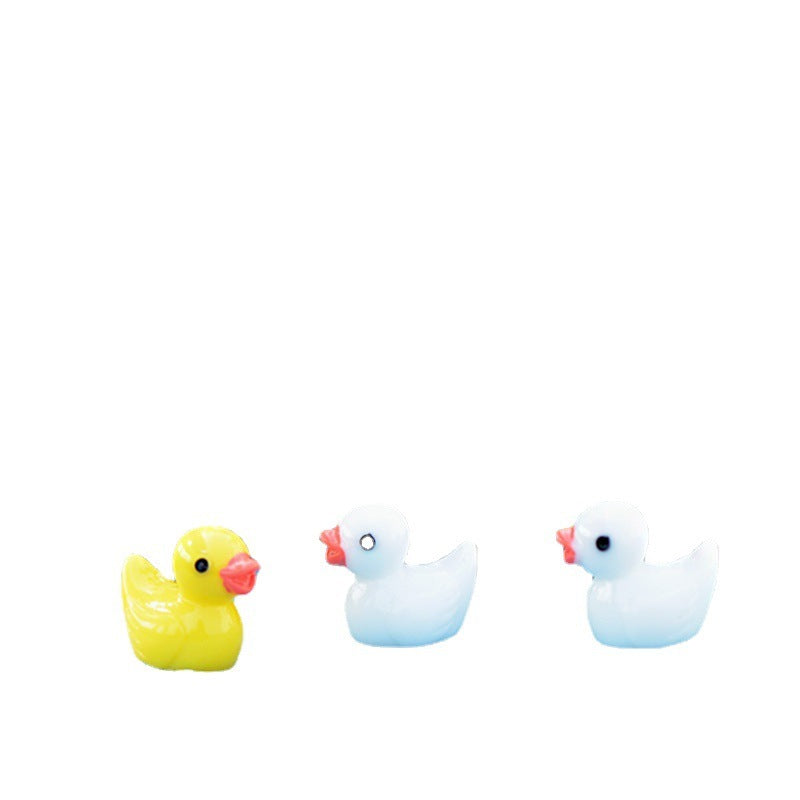 Tiny Charm: Cartoon Resin Duck Pendant for Moss Micro Landscape Ornaments.