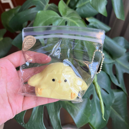 Sensory Squeeze: Edible Silicone Wings Chicken Decompression Toy for Grasping & Anxiety Relief.