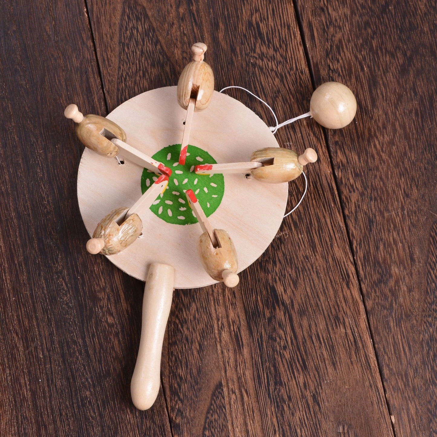 Heirloom Play: White Chicken Eats Rice Children's Toy Model (Camphor Wood, Semi-Manual).
