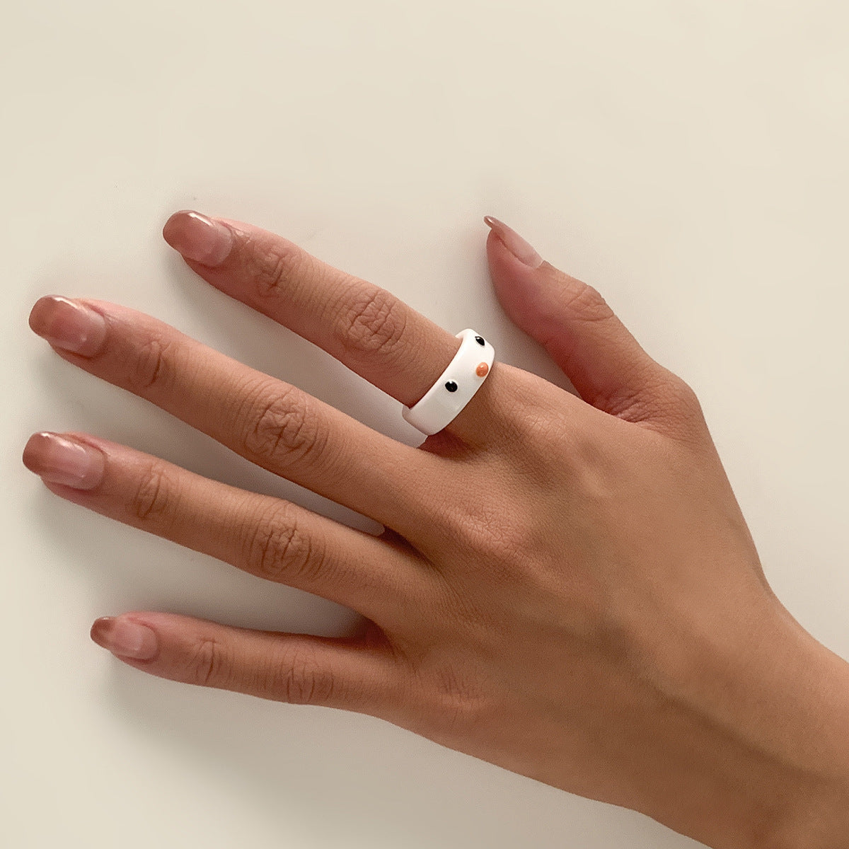 Macaron Pop: Simple Three-dimensional Frog Animal Resin Ring (Colorful Women's Style).