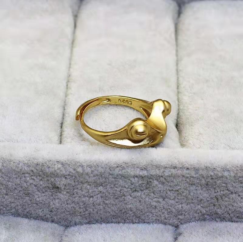 Bestseller Appeal: New Hot Sell Vintage Frog Ring (Adjustable, Gold).