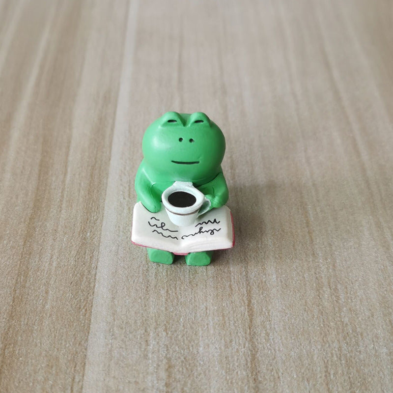 Roadside Charm: Cute Frog Animal Car Ornaments & Decorative Sets.